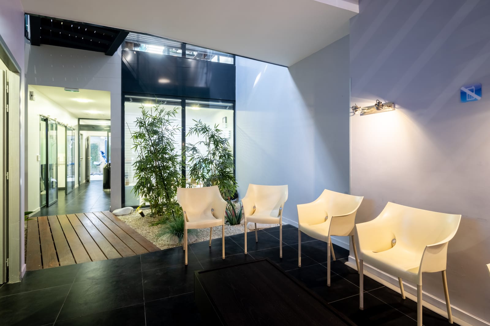 Salle de soins du cabinet du Triangle, Bordeaux